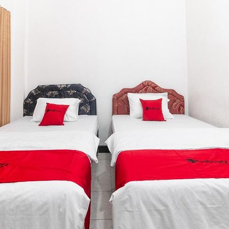 Reddoorz Near Bahu Mall Manado Malalayang Luaran gambar