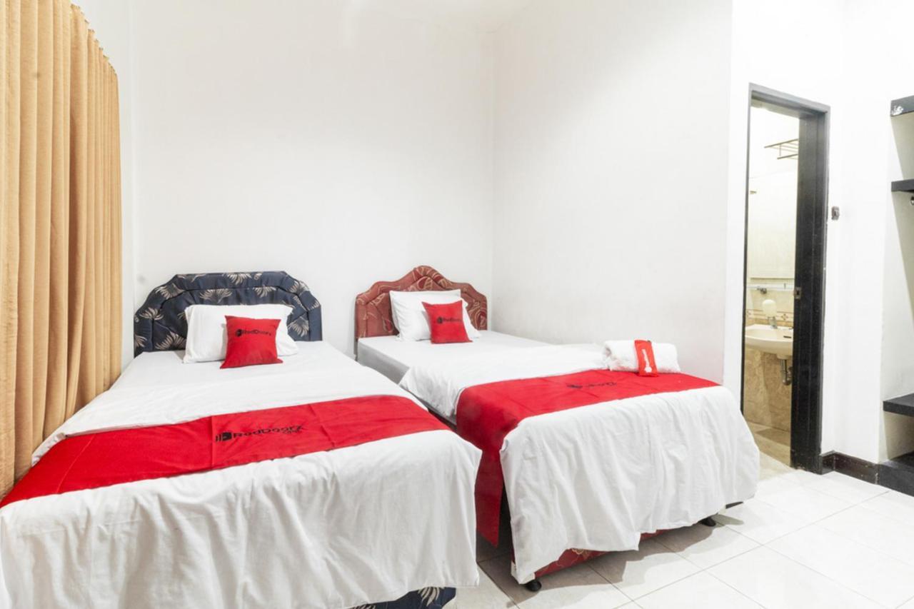Reddoorz Near Bahu Mall Manado Malalayang Luaran gambar