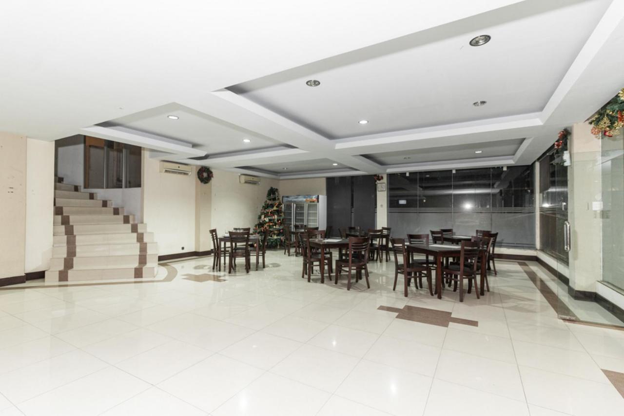 Reddoorz Near Bahu Mall Manado Malalayang Luaran gambar